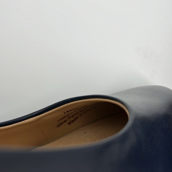 Trotters Leather Classic Slip On Pumps Dark Blue Kitten Heels Size 9.5 - NEW - Picture 7 of 11